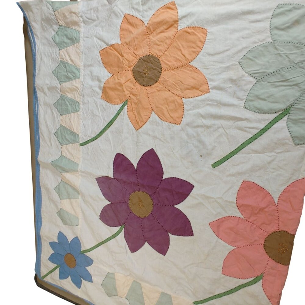 Dahlia Quilt Handmade Patchwork Lightweight Vintage Floral Light Blue Back